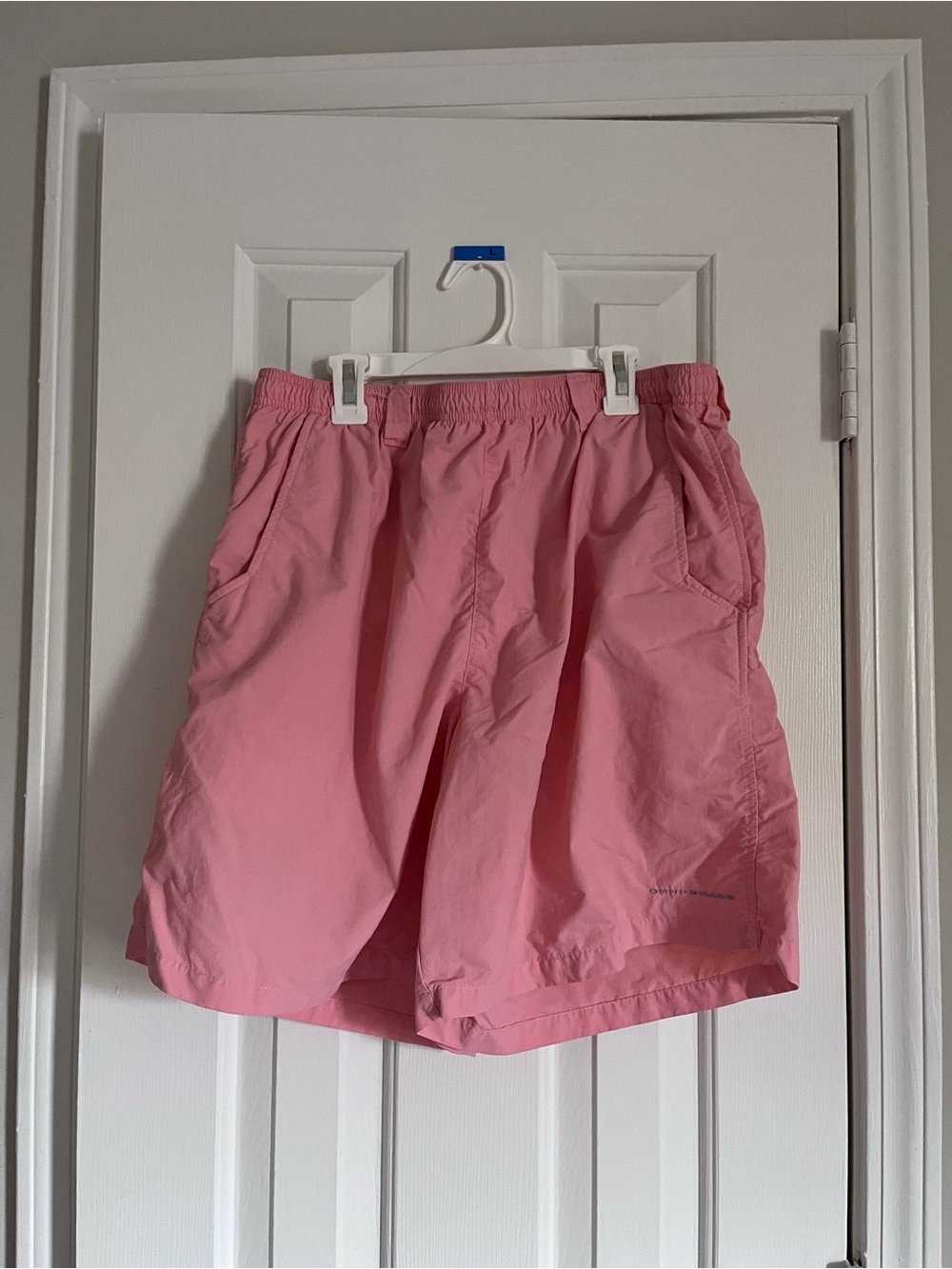 Columbia PFG Pink Women's Shorts Size L